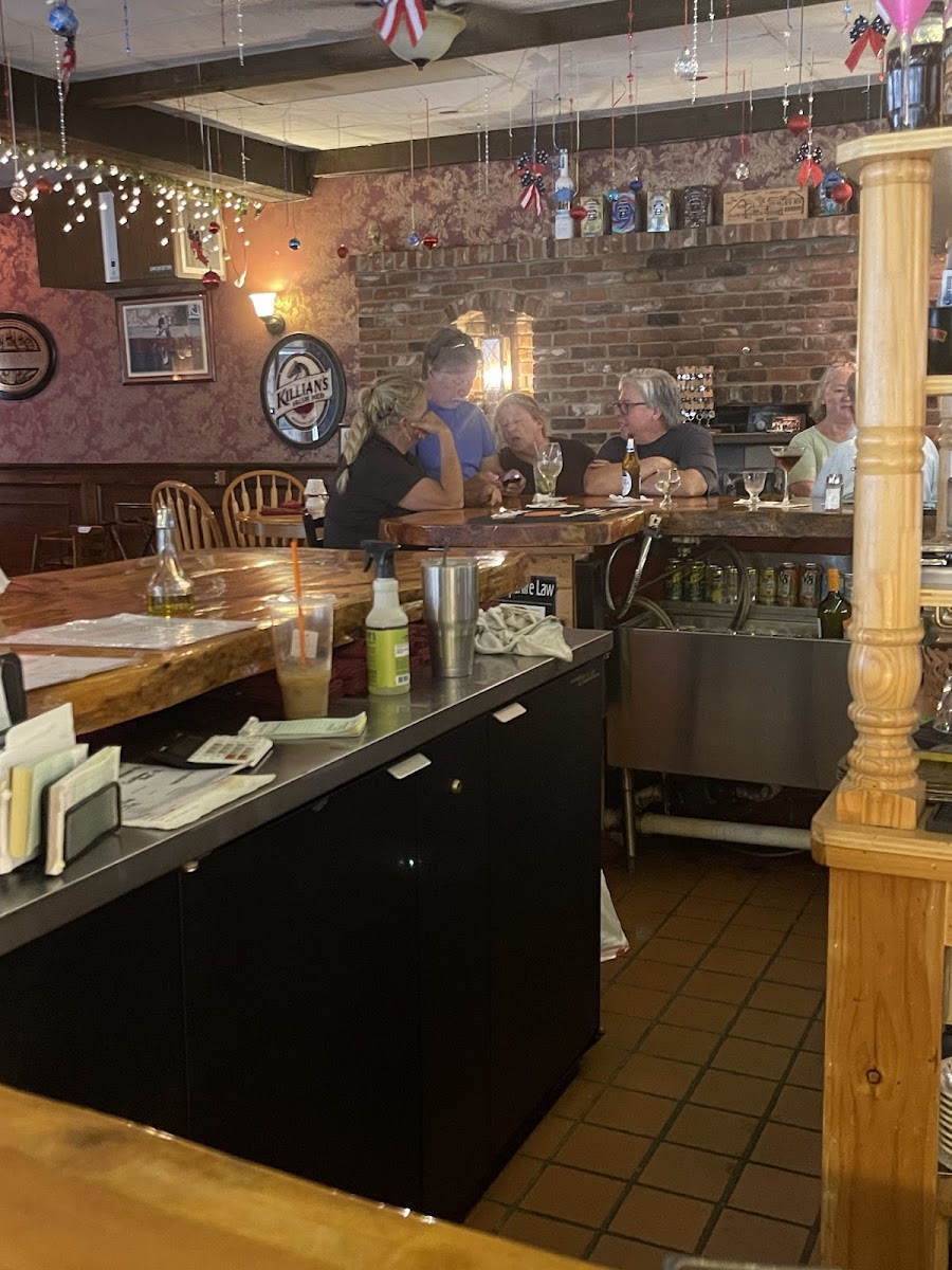 Banner Kingston 1686 House 03